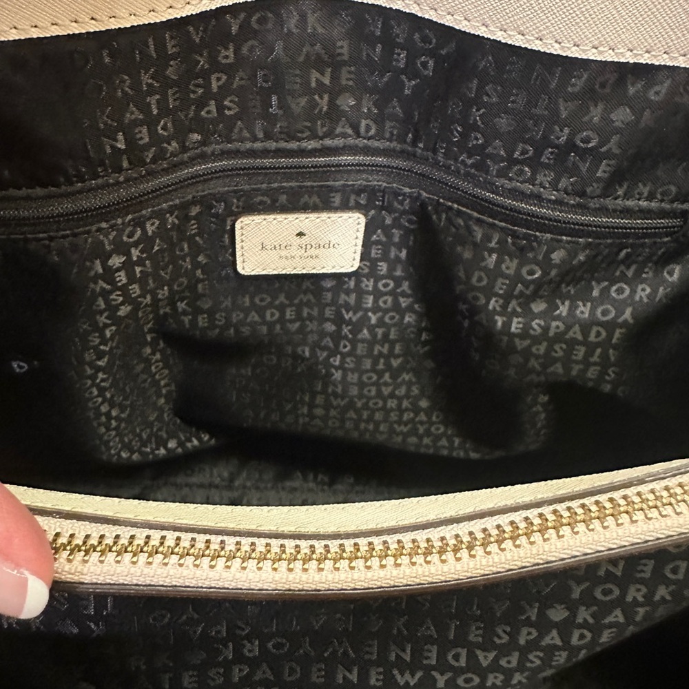 Kate Spade Cove Street Colorblock Airel Tote in the colorway Pumice/Black - Picture 7 of 16